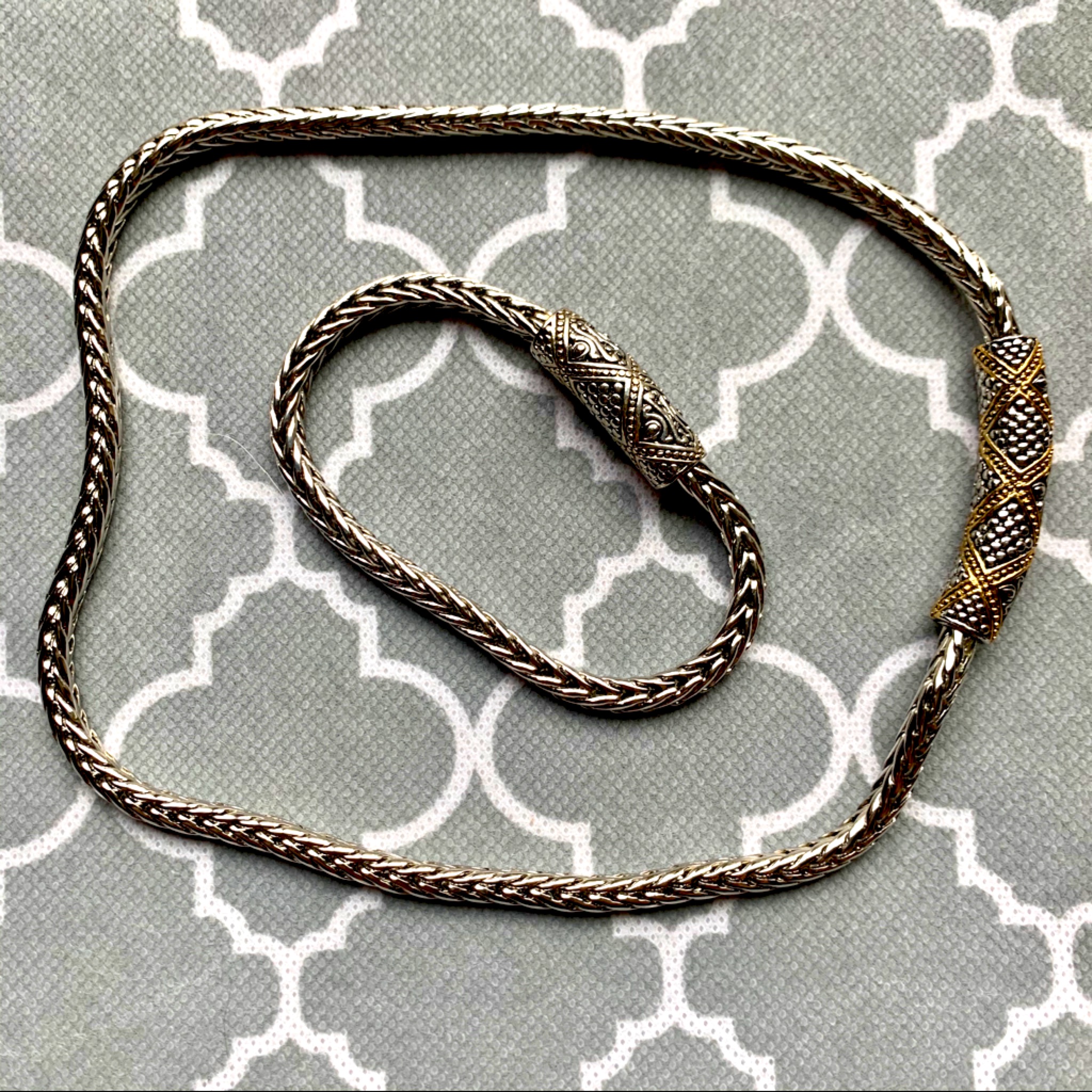 Premier Designs Necklace And Bracelet Set 13$